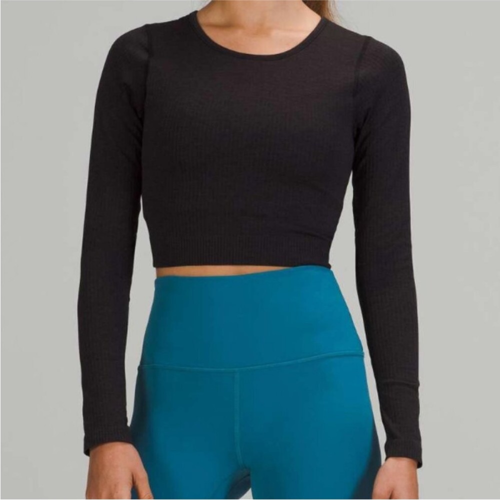 NWT lululemon ebb to street Long Sleeve Crop Top - size 2